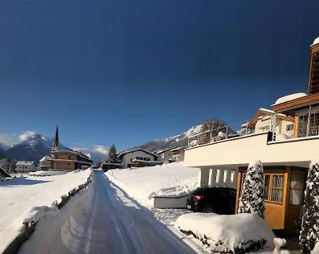 Haus Nikola Apartment Telfes im Stubai Luaran gambar
